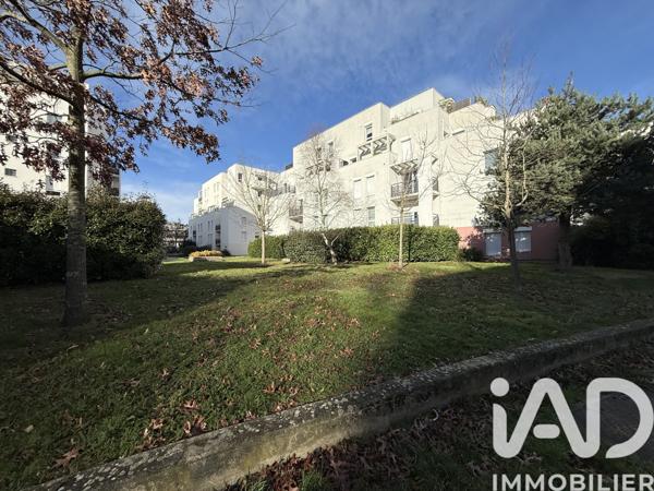 Location appartement 3 pièces 66 m² Vélizy-Villacoublay