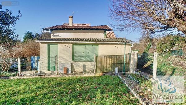Maison individuelle à vendre à Latresne en Gironde (33360), ref : 045/2143   
CENTRE