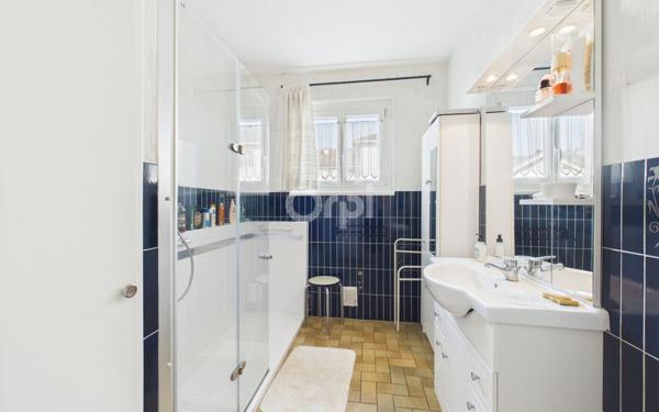 Maison à vendre    5 pièces •  Échenoz-la-Méline