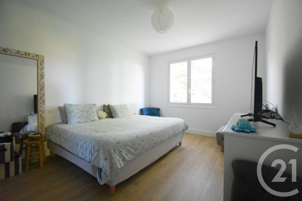 Maison à vendre  5 pièces - 153 m2 CREUZIER LE VIEUX - 03