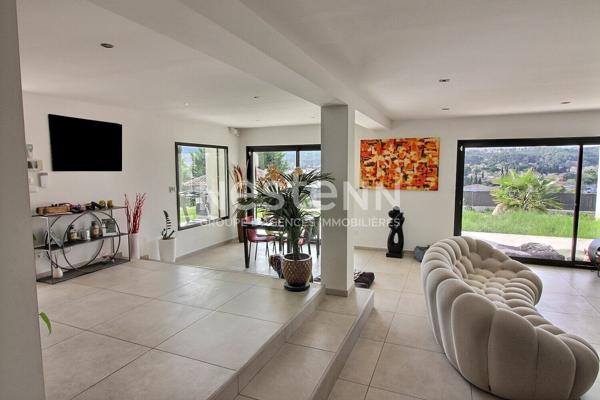 Maison Bouc Bel Air 7 pièces 206 m2 sur une parcelle de 2400 m² + piscine, jacuzzi