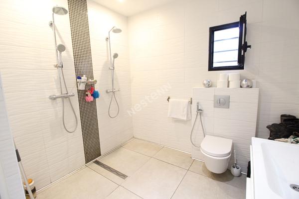 Maison Bouc Bel Air 7 pièces 206 m2 sur une parcelle de 2400 m² + piscine, jacuzzi