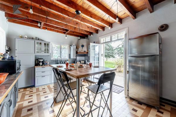 Maison Girondine du 19ème Siècle sur un Vignoble de 7 ha