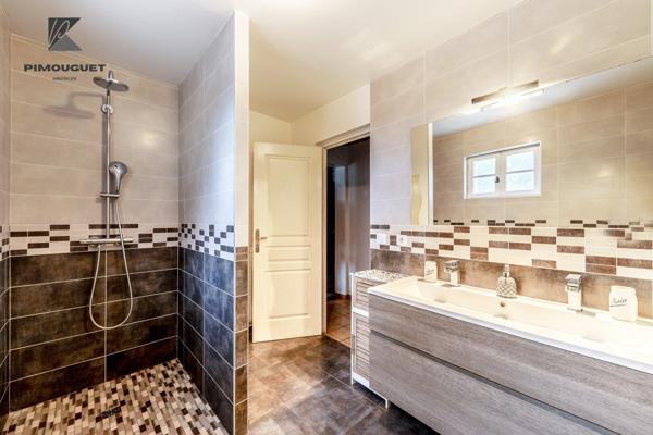 Maison Girondine du 19ème Siècle sur un Vignoble de 7 ha