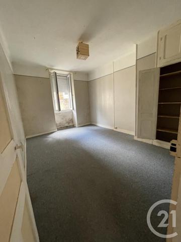 Immeuble à vendre  135 m2 GUERET - 23