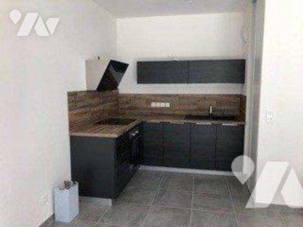 F2 REZ DE JARDIN DANS RESIDENCE RECENTE