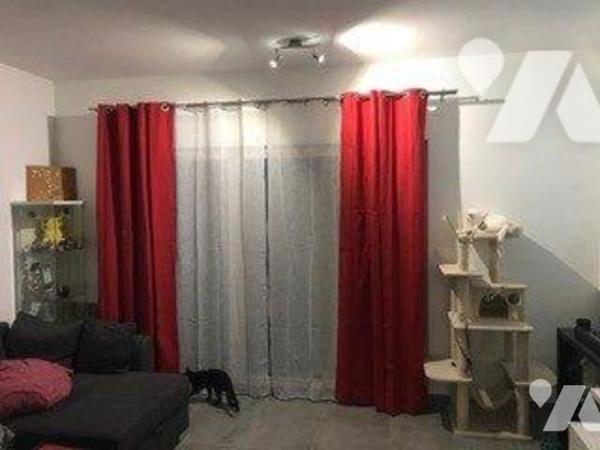 F2 REZ DE JARDIN DANS RESIDENCE RECENTE