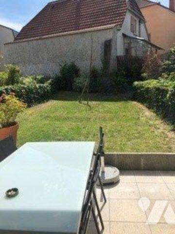 F2 REZ DE JARDIN DANS RESIDENCE RECENTE