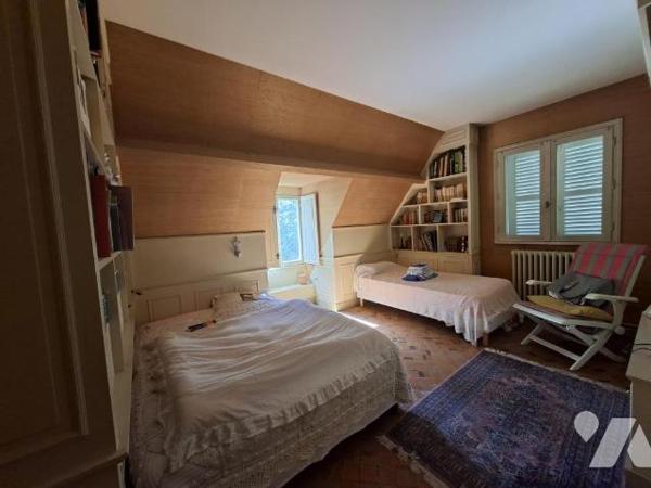 Dans un secteur privilégié