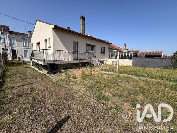 Maison à vendre 4 pièces 85 m² Saintes