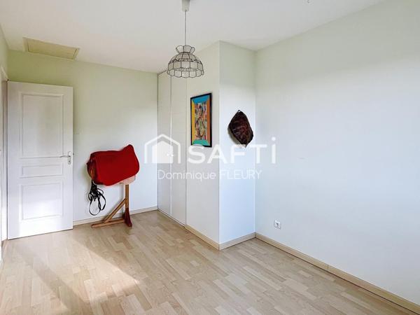 Maison de 155m² avec piscine chauffée.