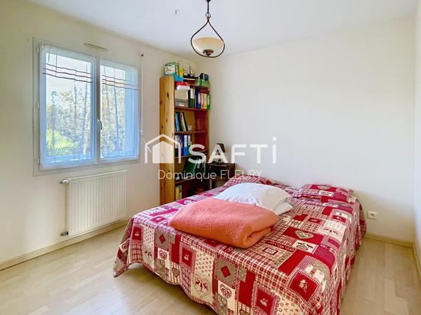 Maison de 155m² avec piscine chauffée.