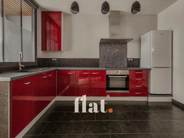 T2 NANTES | 35 M2 + 6 M2 | SANS TRAVAUX | GRENIER 20 M2 AU SOL