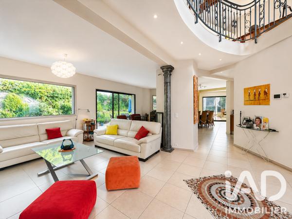 Maison à vendre 9 pièces 243 m² Angicourt