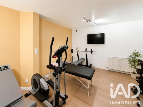 Maison à vendre 9 pièces 243 m² Angicourt