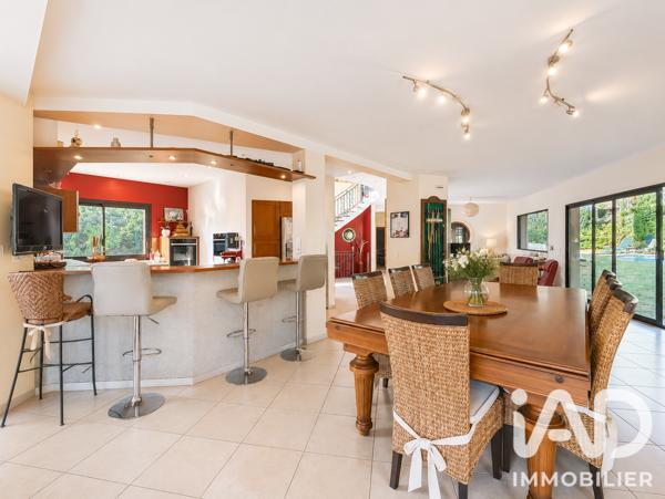 Maison à vendre 9 pièces 243 m² Angicourt