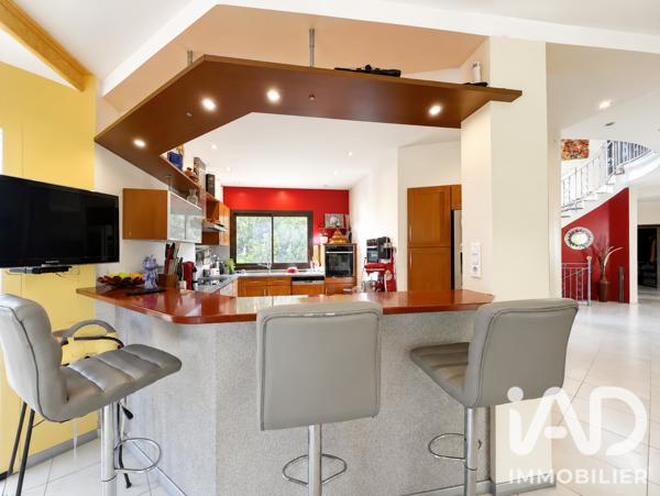 Maison à vendre 9 pièces 243 m² Angicourt