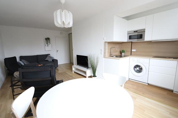 Studio meublé avec parking privatif, Orleans-sud, CHAUFF ET EAUX INCLUS