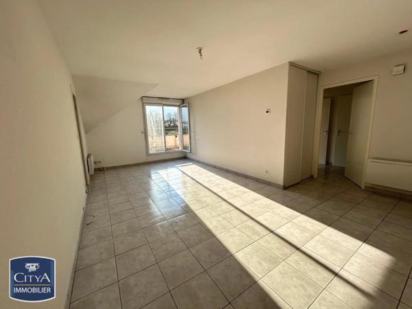 Appartement à louer 4 pièces 76.18m²