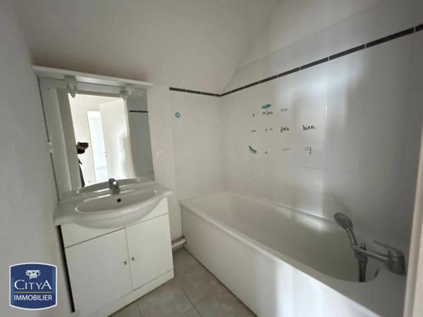 Appartement à louer 4 pièces 76.18m²