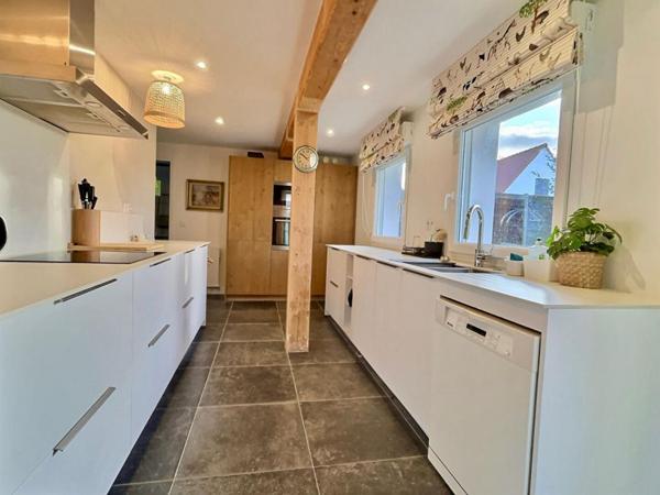 PROPRIÉTÉ PROXIMITÉ PLAGE : 11 pièces 303M2 - 5/6 CHAMBRES - GARAGE