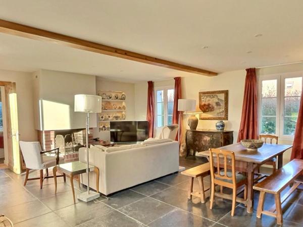 PROPRIÉTÉ PROXIMITÉ PLAGE : 11 pièces 303M2 - 5/6 CHAMBRES - GARAGE