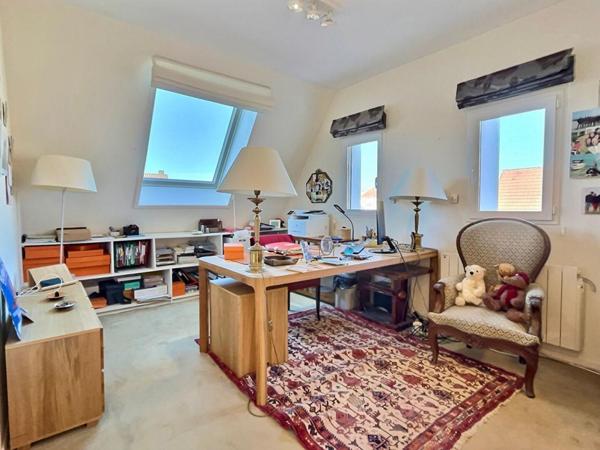 PROPRIÉTÉ PROXIMITÉ PLAGE : 11 pièces 303M2 - 5/6 CHAMBRES - GARAGE