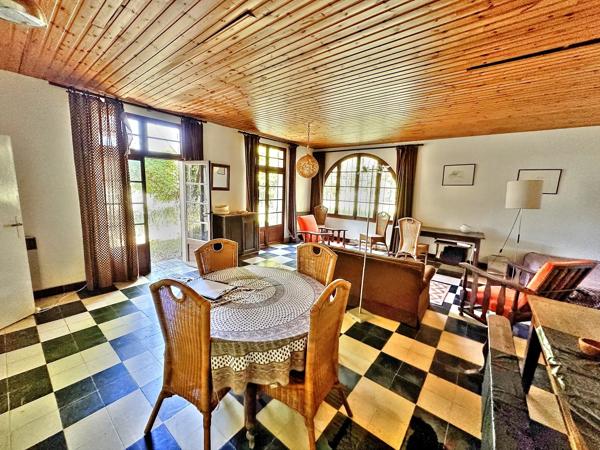 salernes - Maison ancienne à rénover avec fort potentiel!