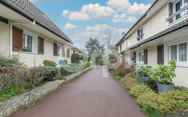 Maison à vendre    5 pièces • 95 m2 Coubron