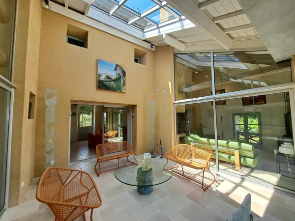 Belle Propriété avec Piscine et Gîte