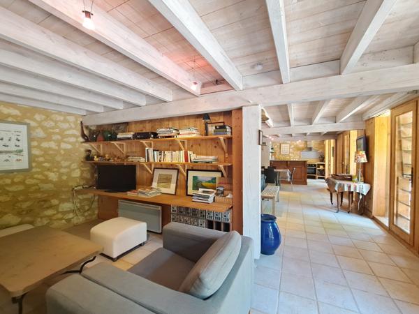 Belle Propriété avec Piscine et Gîte