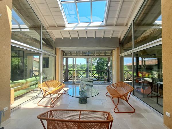 Belle Propriété avec Piscine et Gîte