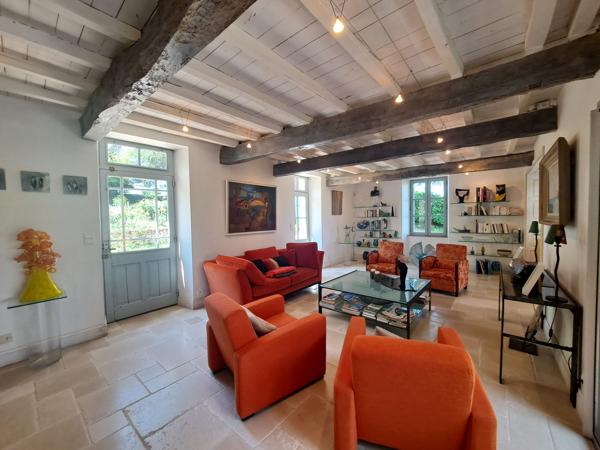 Belle Propriété avec Piscine et Gîte