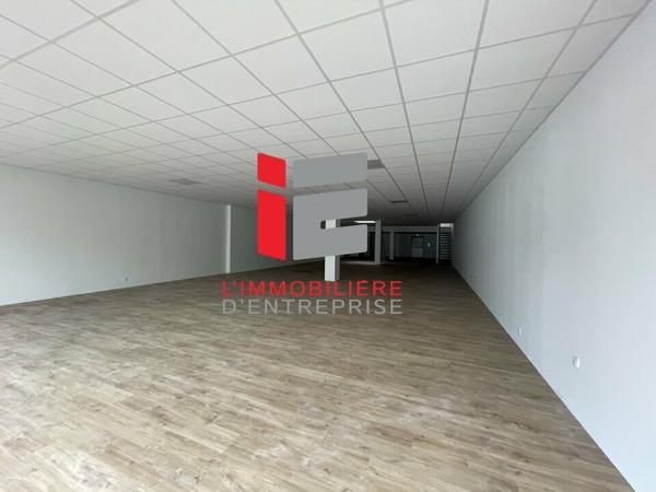Local commercial de 428m2 à LORIENT