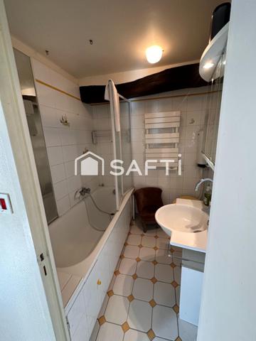 Quartier prisé, studio au 7ème étage au calme