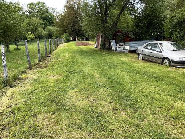 Maison 180 M2, 7 pièces ,5 chambres , garage, 16 ares de terrain