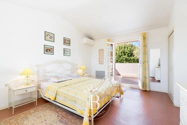 Le Rouret, Maison 5 Chambres -  301 m² à vendre