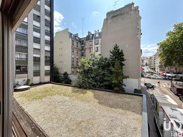Apartment for sale 3 rooms 56 m² Paris 19