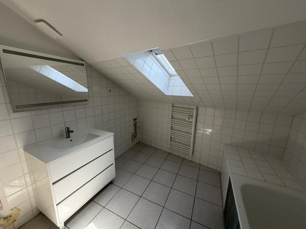 Appartement à louer 555 € CC Bessines-sur-Gartempe 3 p 54 m² DPE