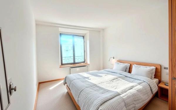 Appartement à louer    2 pièces • 69 m2 Nîmes