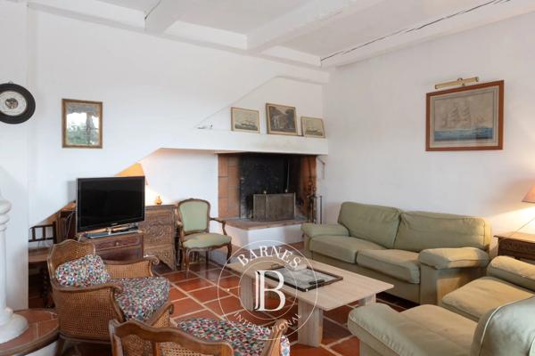Cassis, Maison 6 Chambres -  240 m² à vendre