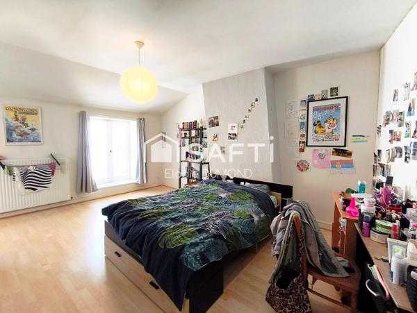 Immeuble d'une surface habitable de 196 m2 en plein coeur de Saint-Amour