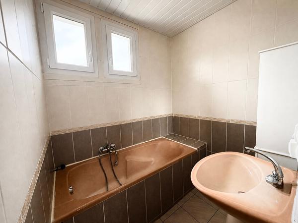 Maison Varennes Vauzelles Impasse 2 chambre Paris 2h30  proche toutes commodités