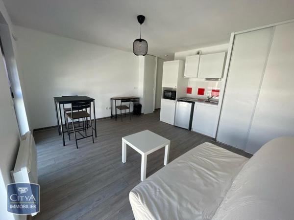 Appartement à louer 1 pièce 23.47m²