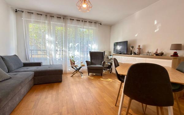 Appartement à vendre    3 pièces • 61,49 m2 Le Perreux-sur-Marne