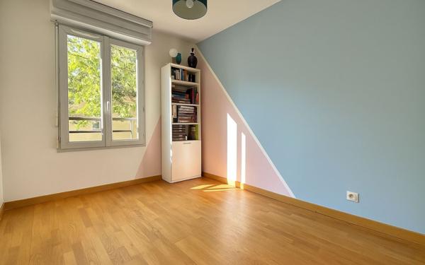 Appartement à vendre    3 pièces • 61,49 m2 Le Perreux-sur-Marne