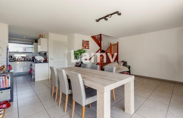 Maison semi indivduelle - jardin + garage