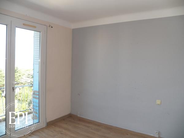 Appartement T3 dernier étage sans ascenseur,