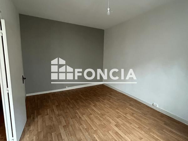 Location Studio 28 m² - 14 RUE CHATEAUGONTIER Angers 49100