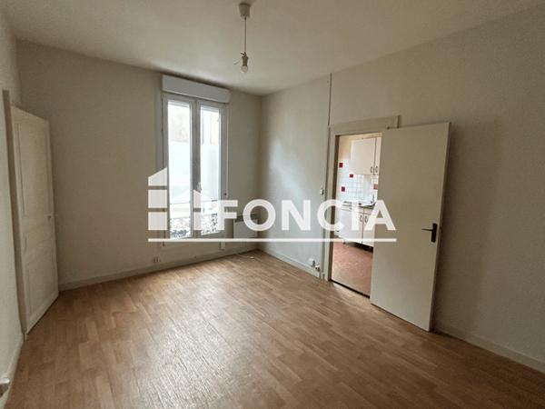 Location Studio 28 m² - 14 RUE CHATEAUGONTIER Angers 49100